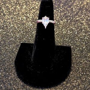 14k white gold pear shaped engagement ring